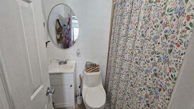 2835 Aster Street, Dallas, TX 75211