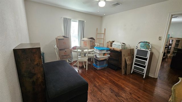 2835 Aster Street, Dallas, TX 75211