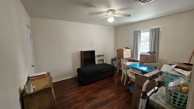 2835 Aster Street, Dallas, TX 75211