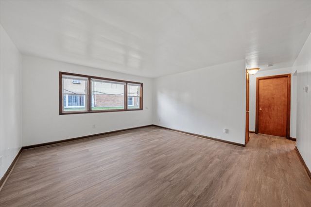 18508 Torrence Avenue, Lansing, IL 60438