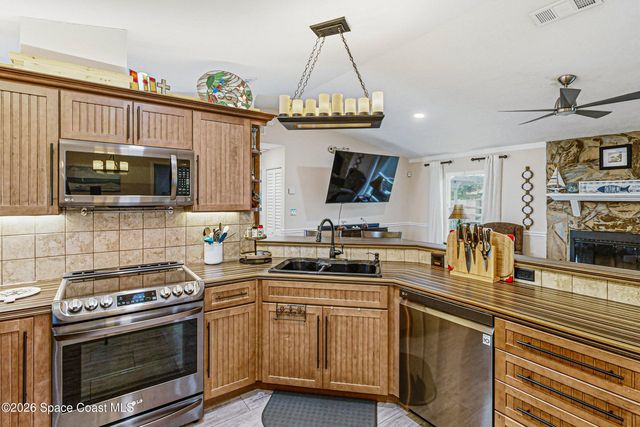 413 Orlov Road NW, Palm Bay, FL 32907
