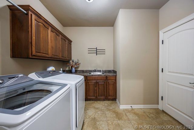 5907 Woodland Road, Bartlesville, OK 74006