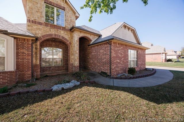 5907 Woodland Road, Bartlesville, OK 74006