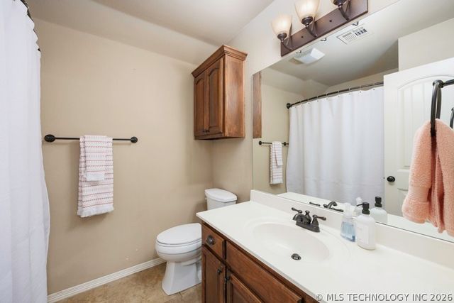 5907 Woodland Road, Bartlesville, OK 74006
