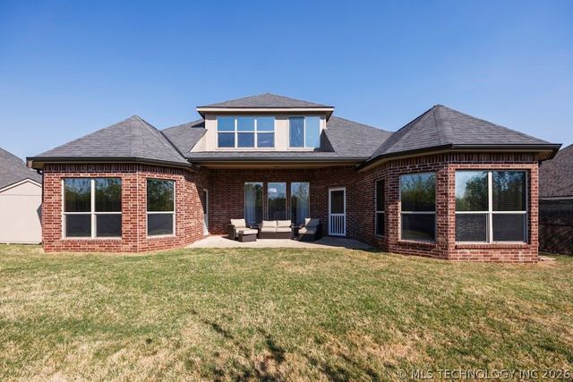 5907 Woodland Road, Bartlesville, OK 74006