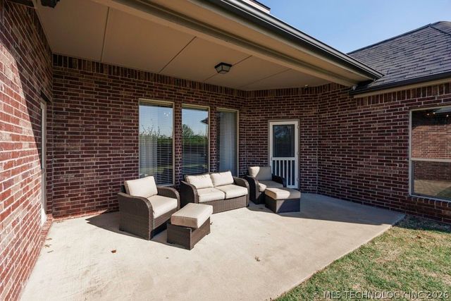 5907 Woodland Road, Bartlesville, OK 74006