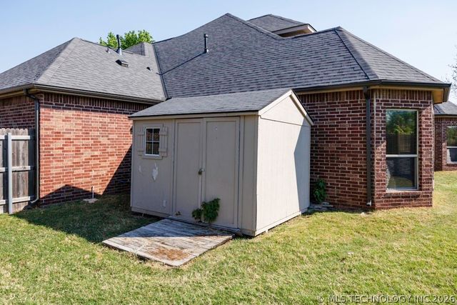 5907 Woodland Road, Bartlesville, OK 74006