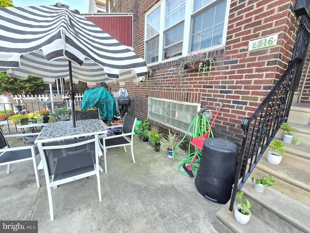 2516 S 58TH ST, Philadelphia, PA 19143