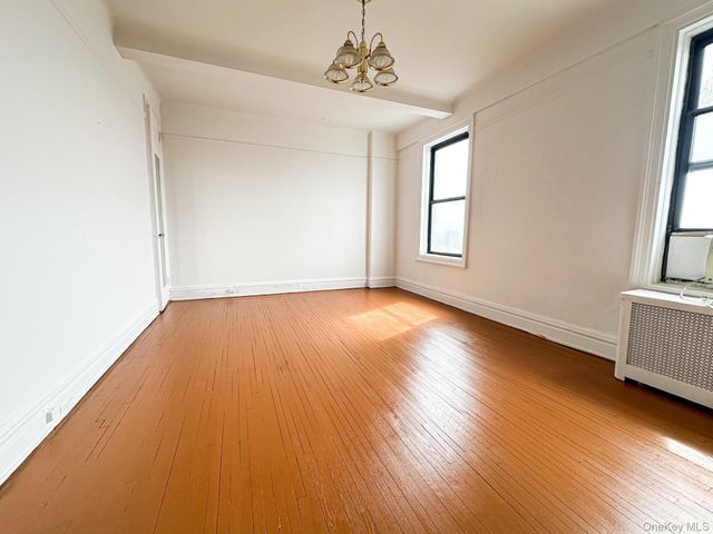 83-00 Talbot Street 8E, Kew Gardens, NY 11415