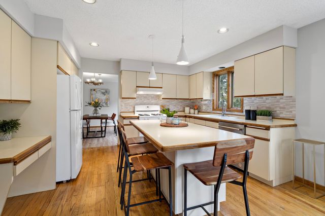 4540 Wellington Lane N, Plymouth, MN 55442