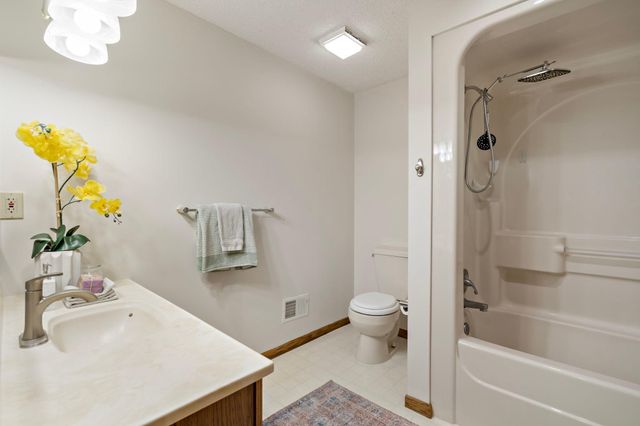 4540 Wellington Lane N, Plymouth, MN 55442