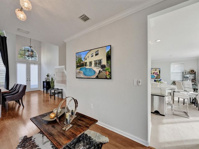 2111 RESTON Circle, Royal Palm Beach, FL 33411