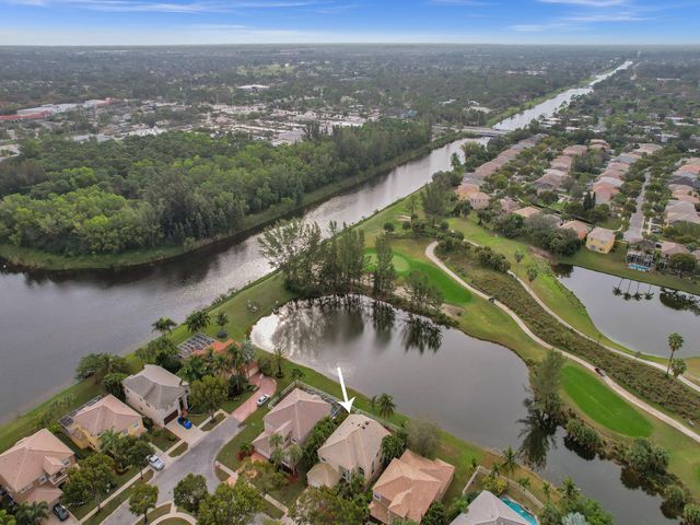 2111 RESTON Circle, Royal Palm Beach, FL 33411