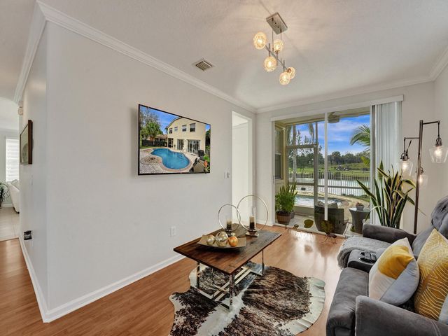 2111 RESTON Circle, Royal Palm Beach, FL 33411