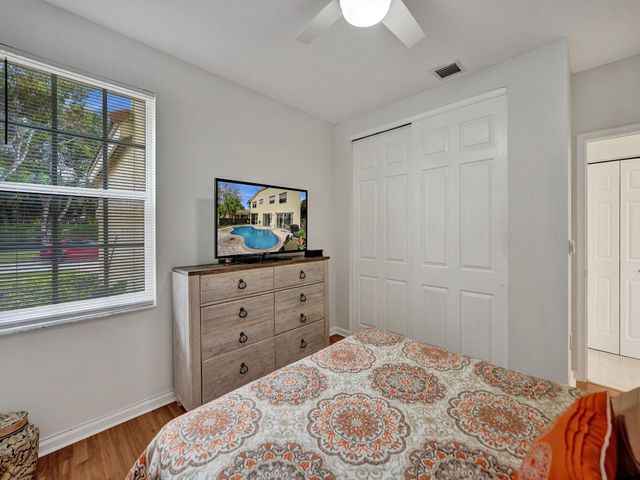 2111 RESTON Circle, Royal Palm Beach, FL 33411