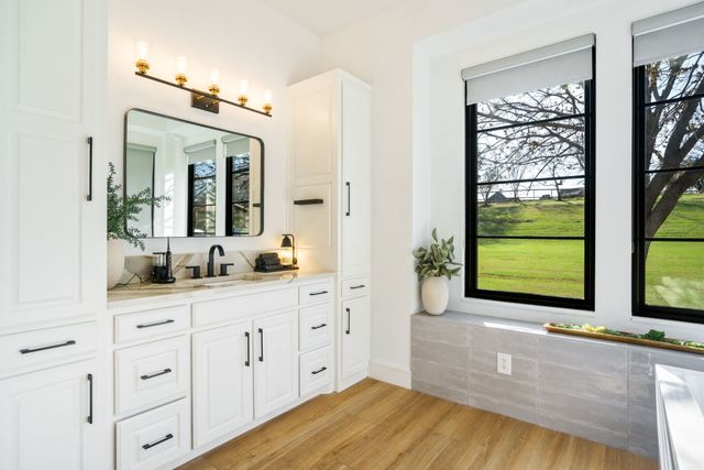 106 W Carruth Lane, Double Oak, TX 75077