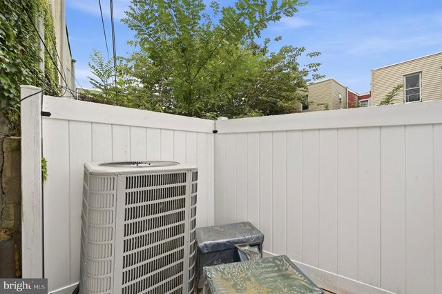 2230 S FAIRHILL ST, Philadelphia, PA 19148