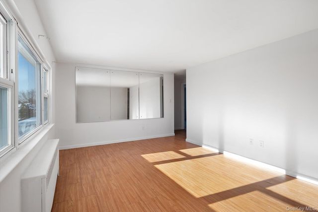 12 Westbury Avenue, Plainview, NY 11803