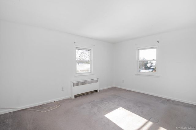 12 Westbury Avenue, Plainview, NY 11803