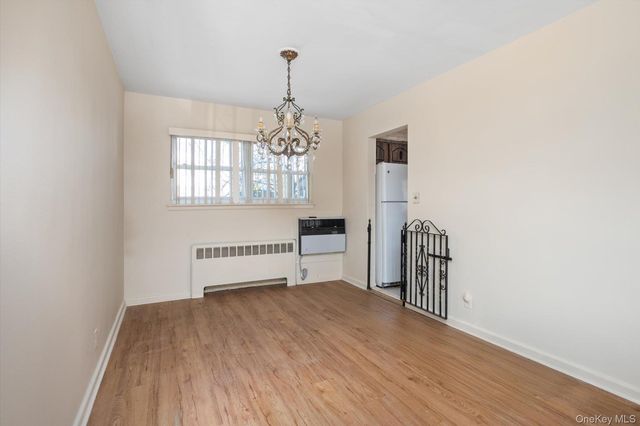 12 Westbury Avenue, Plainview, NY 11803