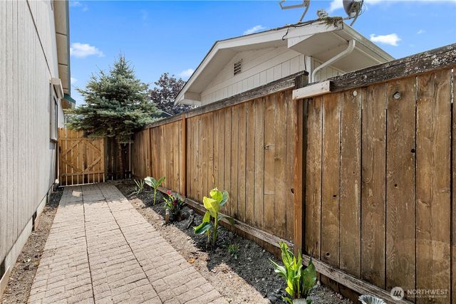 4828 College Lane SE, Lacey, WA 98503