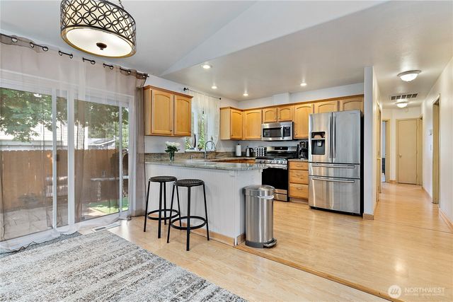 4828 College Lane SE, Lacey, WA 98503