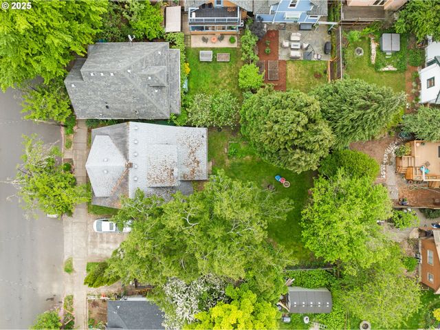 3236 Se YAMHILL St, Portland, OR 97214