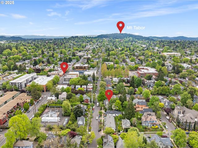 3236 Se YAMHILL St, Portland, OR 97214