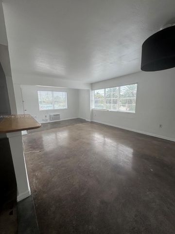 7904 West Dr 101, North Bay Village, FL 33141