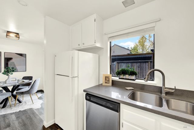 3495 Valle Verde Dr, Napa, CA 94558