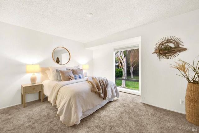 3495 Valle Verde Dr, Napa, CA 94558