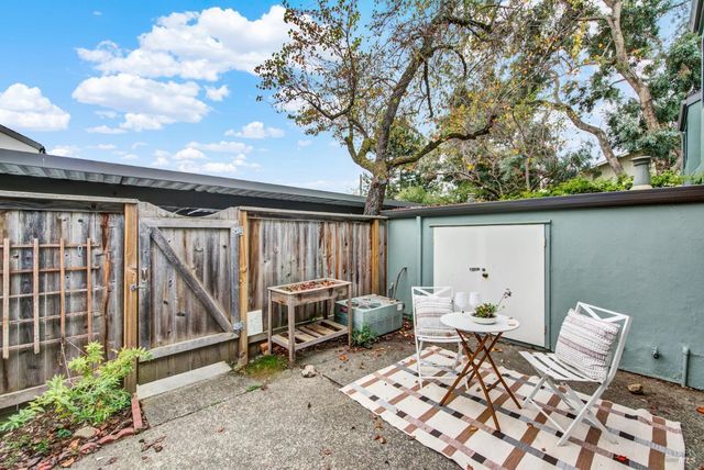 3495 Valle Verde Dr, Napa, CA 94558