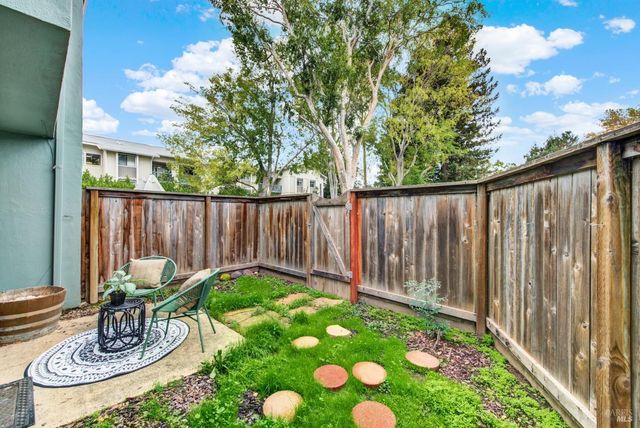 3495 Valle Verde Dr, Napa, CA 94558