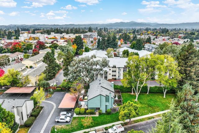 3495 Valle Verde Dr, Napa, CA 94558