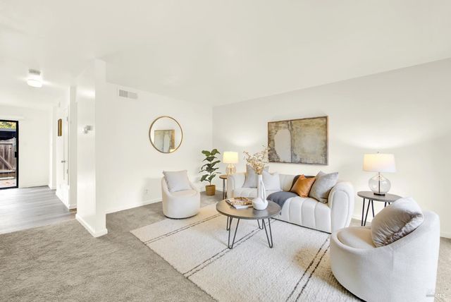 3495 Valle Verde Dr, Napa, CA 94558