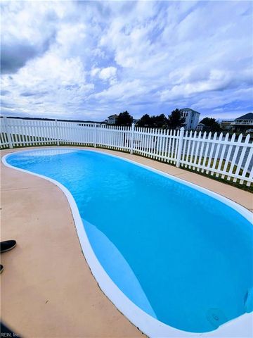 336 Whiting LN, Virginia Beach, VA 23456