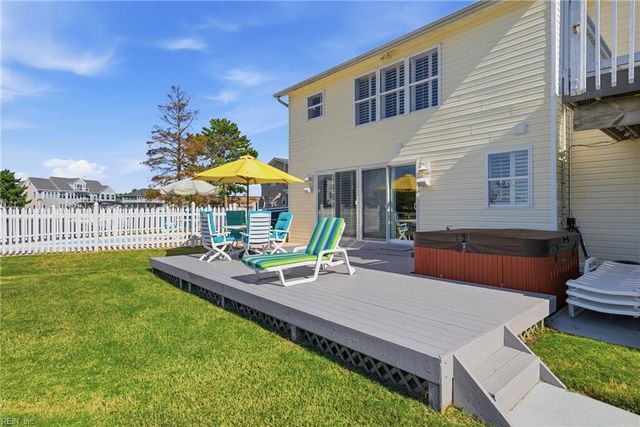 336 Whiting LN, Virginia Beach, VA 23456