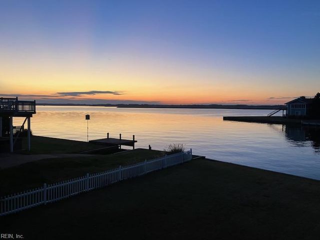 336 Whiting LN, Virginia Beach, VA 23456