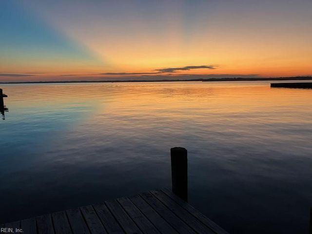 336 Whiting LN, Virginia Beach, VA 23456