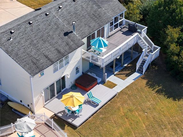 336 Whiting LN, Virginia Beach, VA 23456