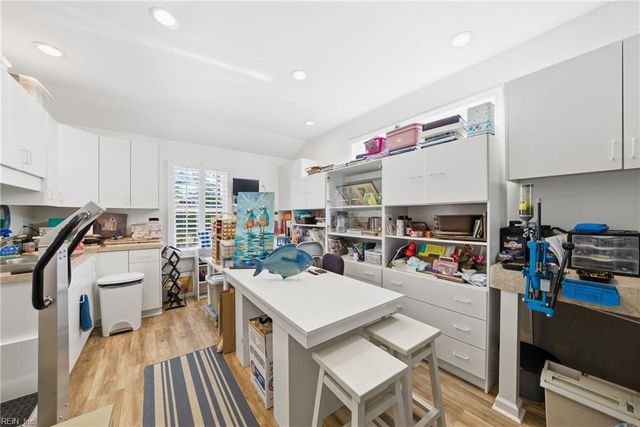 336 Whiting LN, Virginia Beach, VA 23456