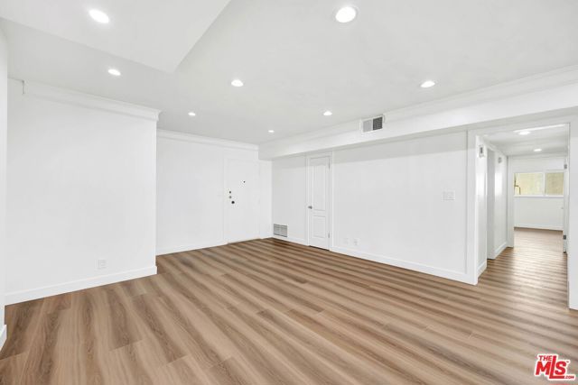 11970 Montana Avenue 110, Los Angeles, CA 90049