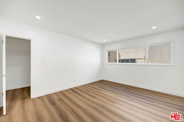 11970 Montana Avenue 110, Los Angeles, CA 90049