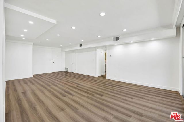 11970 Montana Avenue 110, Los Angeles, CA 90049