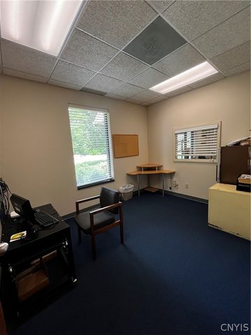 128 Metropolitan Park Drive, Salina, NY 13088