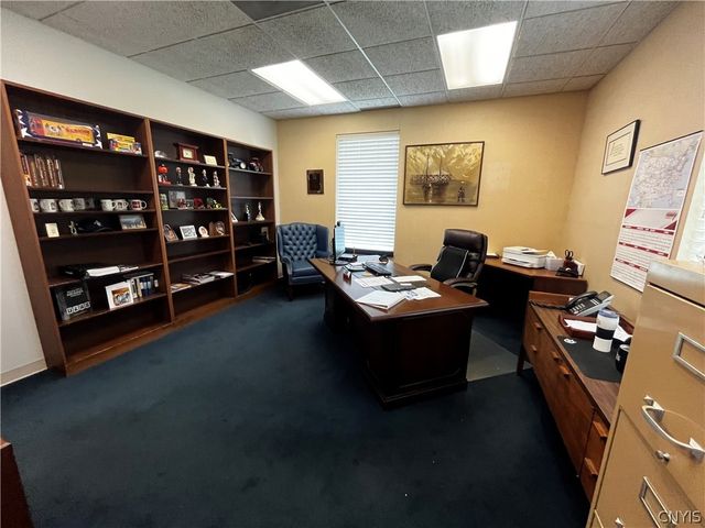 128 Metropolitan Park Drive, Salina, NY 13088