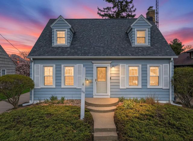 7731 7th AVENUE, Kenosha, WI 53143