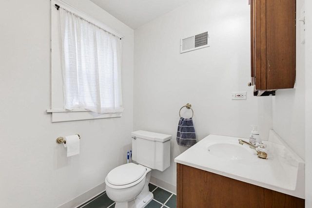 7731 7th AVENUE, Kenosha, WI 53143