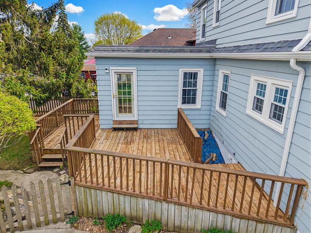 7731 7th AVENUE, Kenosha, WI 53143