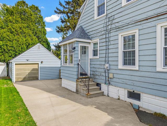 7731 7th AVENUE, Kenosha, WI 53143